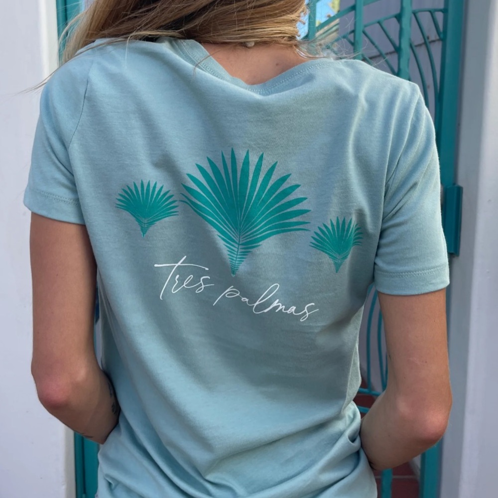 NWOT Beachly Tres Palmas Tee